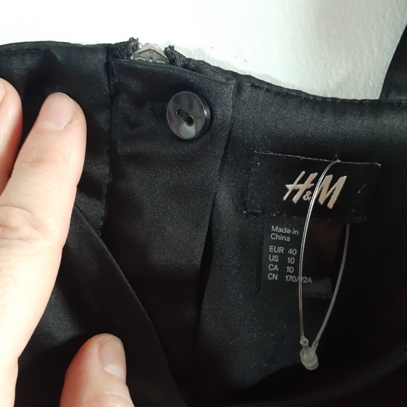 Funky elegant H&M dress in black & hot pink silk/satin, size 10 (40 EU) - Picture 7 of 8